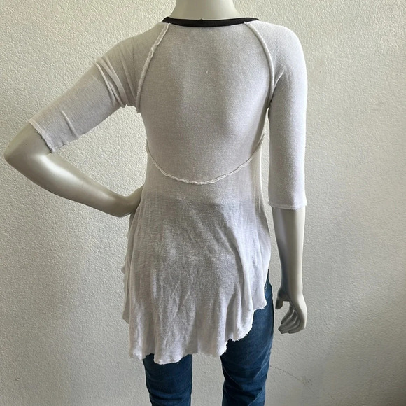 FREE PEOPLE INTIMATELY WHITE BLACK 3/4 SLEEVE WEEKEND LAYERING TOP Sz XS - Picture 8 of 10